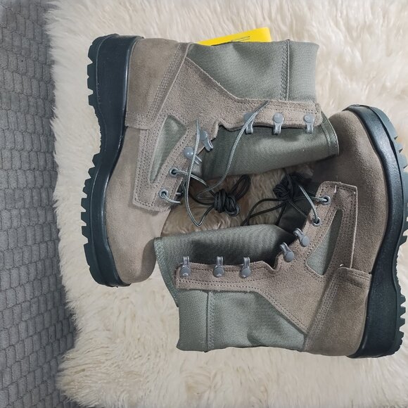 NEW! Belleville Military Combat Boots-Vibram-Safety Boot-Steel Toe-Men's 7W - Picture 2 of 11